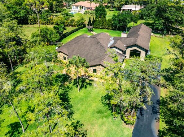 5840 NW 66th Ave, Parkland FL 33067