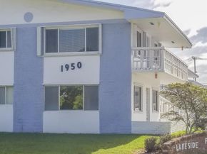 1950 Lake Osborne Drive 12, Lake Worth Beach FL 33461