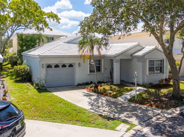 9424 NW 8 Cr, Plantation FL 33324