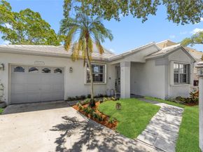 9424 NW 8 Cr, Plantation FL 33324
