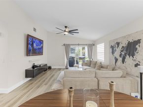 9424 NW 8 Cr, Plantation FL 33324