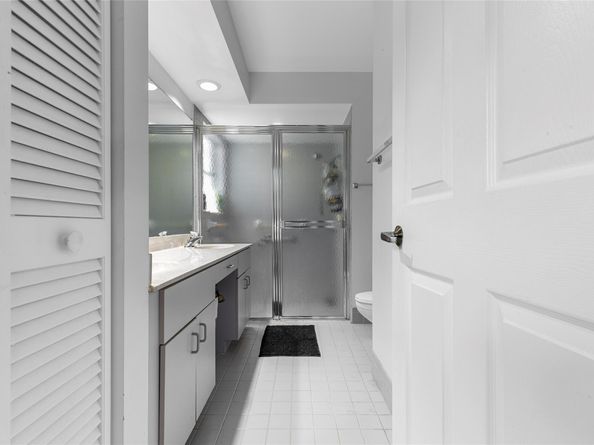 9424 NW 8 Cr, Plantation FL 33324