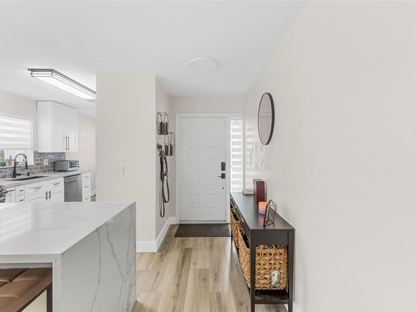 9424 NW 8 Cr, Plantation FL 33324