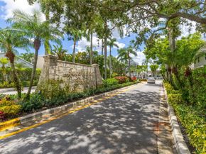 9424 NW 8 Cr, Plantation FL 33324