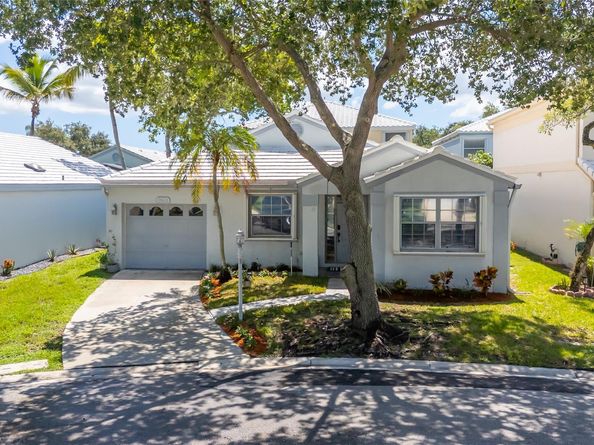 9424 NW 8 Cr, Plantation FL 33324