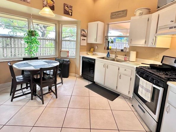 12278 NW 30th Mnr, Sunrise FL 33323