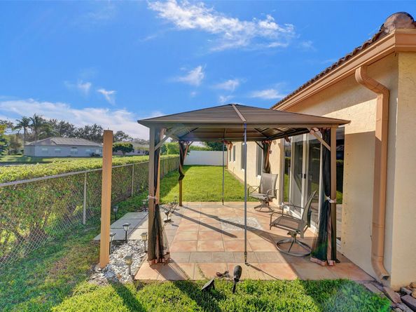 10510 SW 20th St, Miramar FL 33025