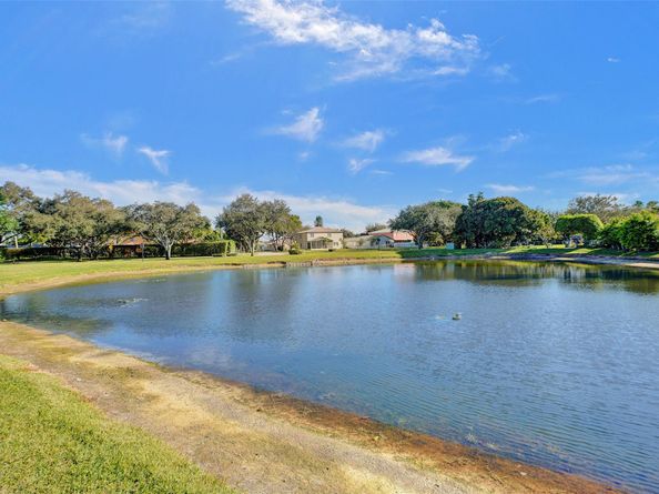 10510 SW 20th St, Miramar FL 33025