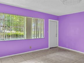 207 NW 32nd CT 106, Pompano Beach FL 33064