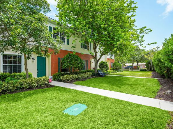 126 SW 7th Court, Pompano Beach FL 33060