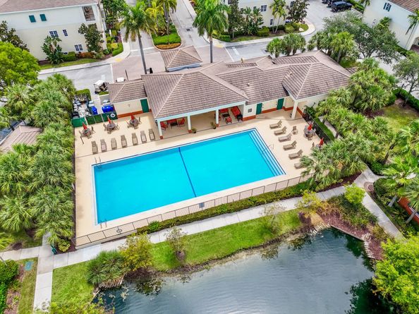 126 SW 7th Court, Pompano Beach FL 33060