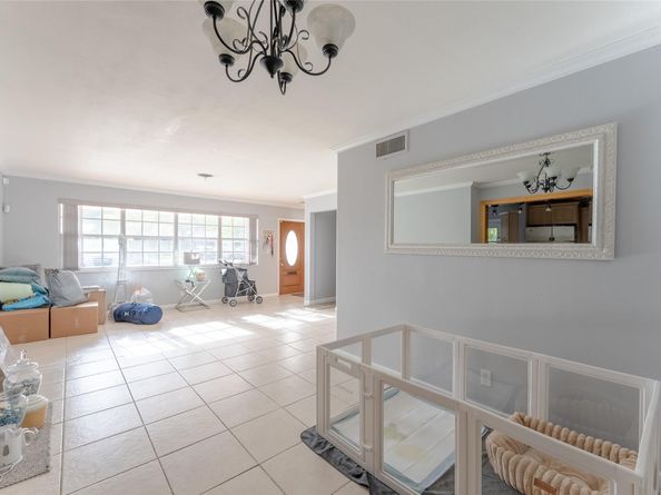 1910 N 35th Ave, Hollywood FL 33021