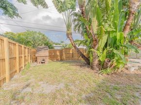 1910 N 35th Ave, Hollywood FL 33021