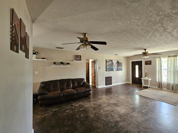 1441 Crest Drive, Lake Worth FL 33461