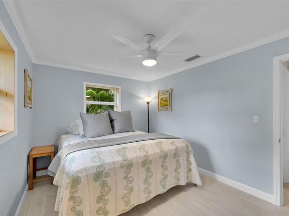 2431 E River Dr, Margate FL 33063