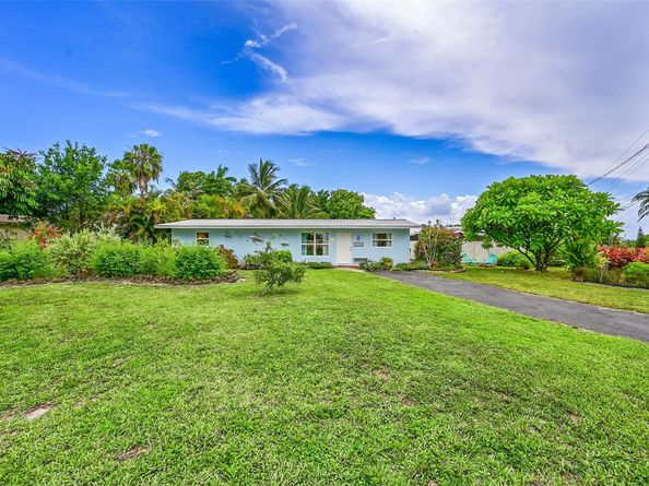 2431 E River Dr, Margate FL 33063