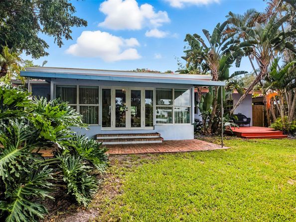 1625 NE 20th Ave, Fort Lauderdale FL 33305