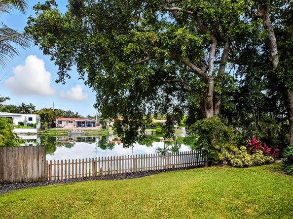 1625 NE 20th Ave, Fort Lauderdale FL 33305