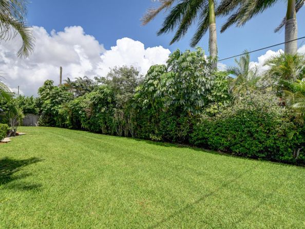 1149 SW 11th Street, Boca Raton FL 33486