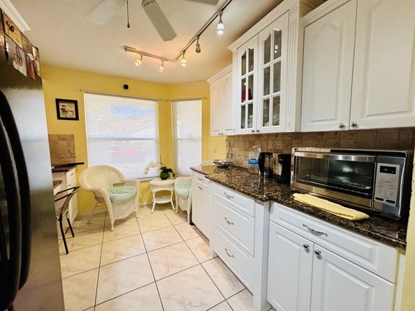 7426 Pinewalk Dr 7426, Pompano Beach FL 33063