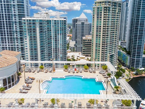 511 SE 5th Ave 1906, Fort Lauderdale FL 33301