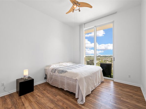511 SE 5th Ave 1906, Fort Lauderdale FL 33301