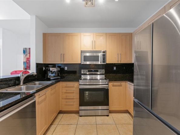 511 SE 5th Ave 1906, Fort Lauderdale FL 33301