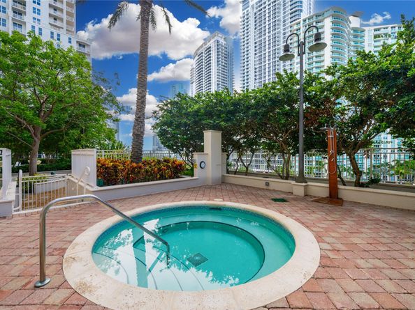 511 SE 5th Ave 1906, Fort Lauderdale FL 33301