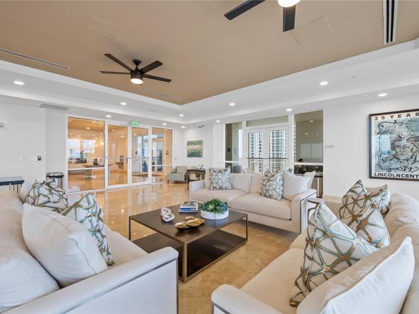 511 SE 5th Ave 1906, Fort Lauderdale FL 33301