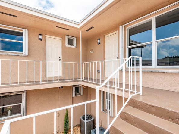 412 SE 22nd St, Fort Lauderdale FL 33316