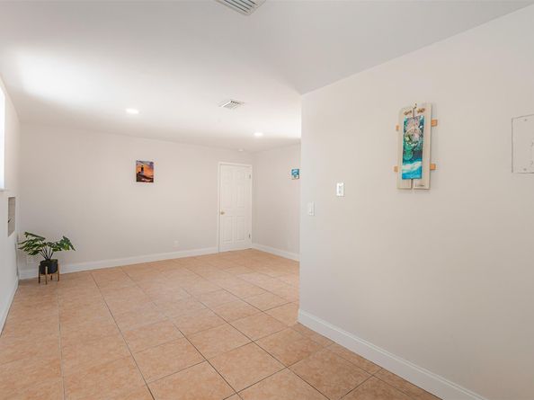412 SE 22nd St, Fort Lauderdale FL 33316