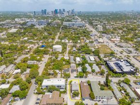 412 SE 22nd St, Fort Lauderdale FL 33316