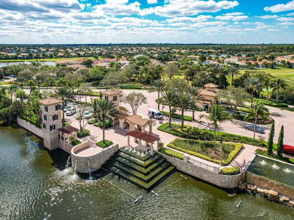 274 Tresana Boulevard 132, Jupiter FL 33478