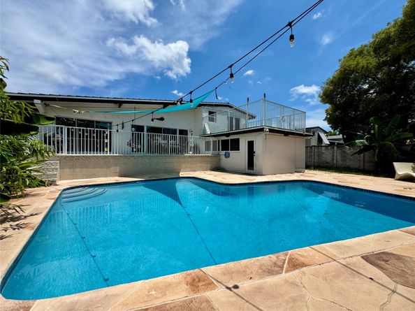 2413 Sugarloaf Ln, Fort Lauderdale FL 33312
