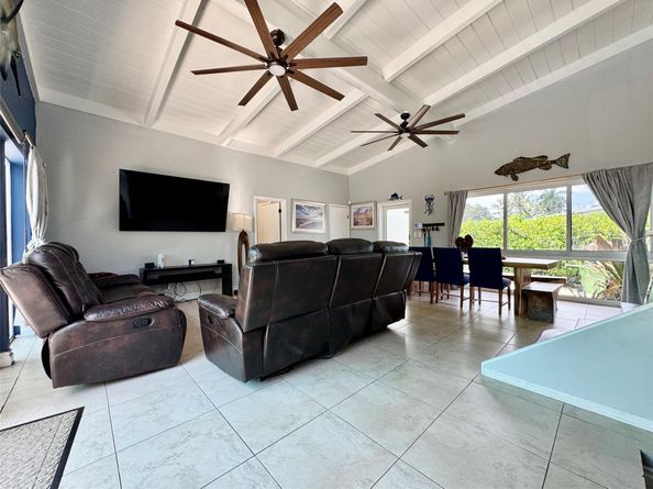 2413 Sugarloaf Ln, Fort Lauderdale FL 33312