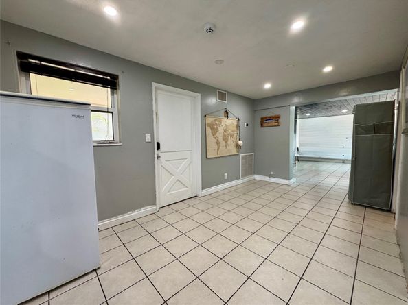 2413 Sugarloaf Ln, Fort Lauderdale FL 33312