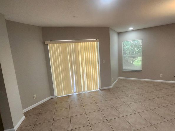 6541 Adriatic Way, Greenacres FL 33413