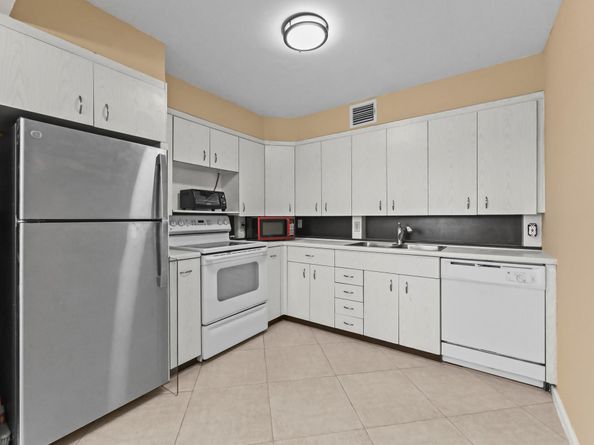 3046 Newcastle C, Boca Raton FL 33434