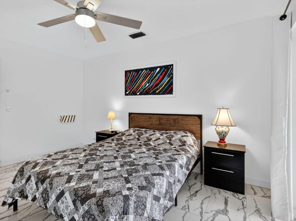 5 Abbey Lane 204, Delray Beach FL 33446