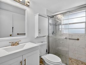 5 Abbey Lane 204, Delray Beach FL 33446