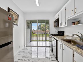 5 Abbey Lane 204, Delray Beach FL 33446