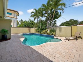 5730 NE 21st Rd, Fort Lauderdale FL 33308