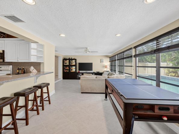 5730 NE 21st Rd, Fort Lauderdale FL 33308