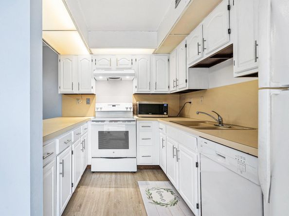 9 Atrium Circle A, Atlantis FL 33462