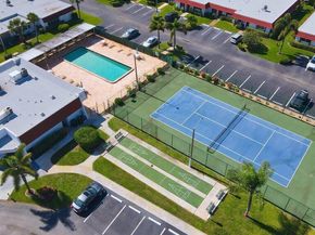 5800 W Fernley Dr Drive W 40, Greenacres FL 33415