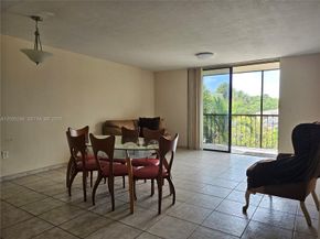 8005 SW 107th Avenue 305, Miami FL 33173