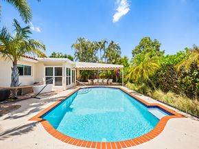 1521 NE 40th Court, Oakland Park FL 33334