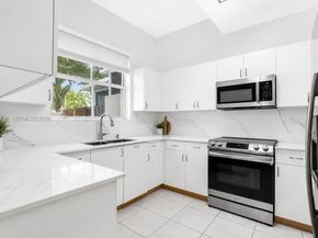 102 Riverwalk Circle, Sunrise FL 33326