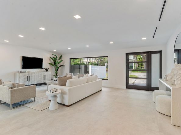 1032 SE 13th Terrace, Fort Lauderdale FL 33316