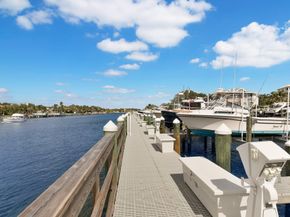243 Bay Colony Drive N, Juno Beach FL 33408